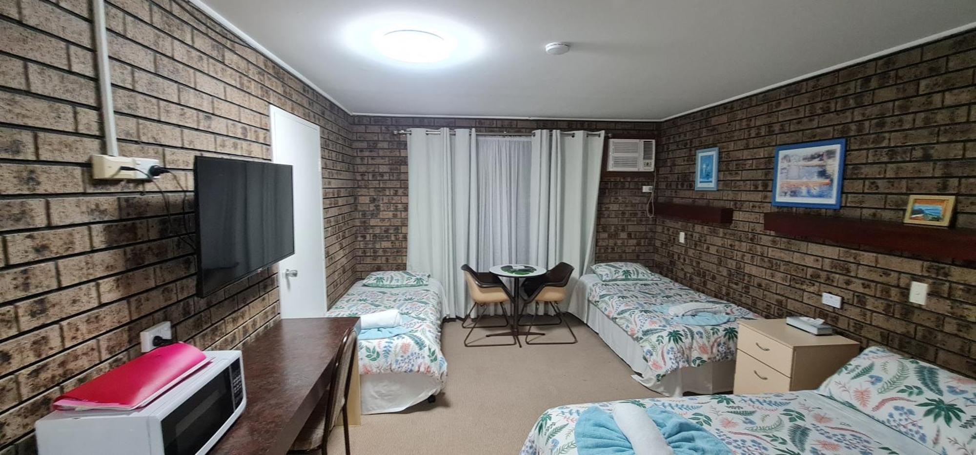 The Sim - Sussex Inlet Motel Room photo